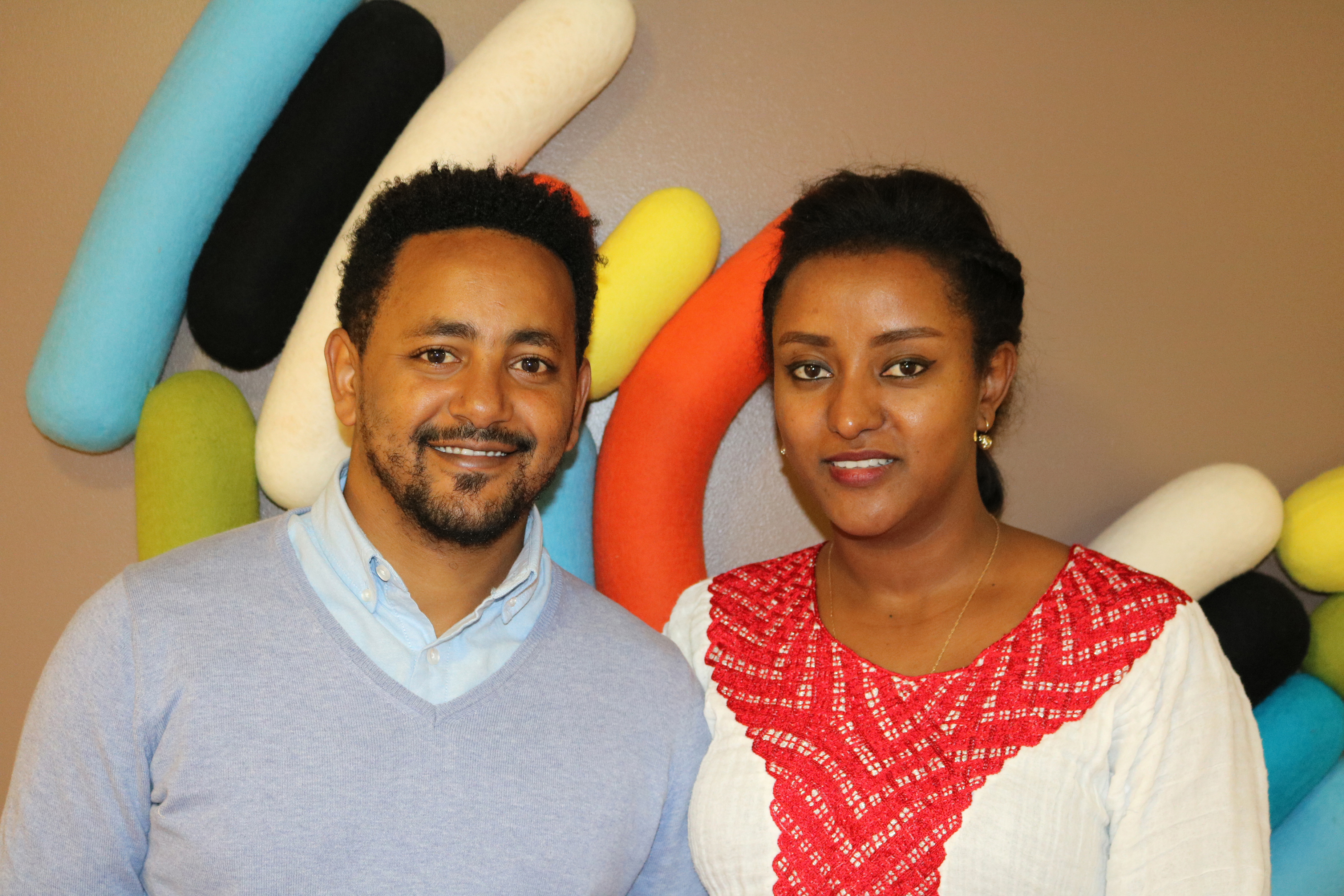 Suomen Lähetysseuran Etiopian projektivastaava Tesfaye Nigusu vaimonsa Nehaab Abaynehin kanssa