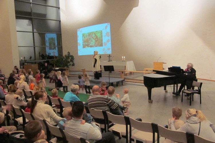 Leena Lampaan konsertti.